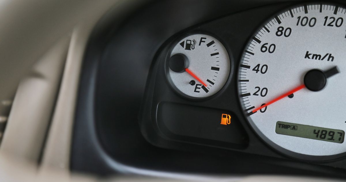 How Far Can I Drive With My Fuel Lights On? Guard Ride 