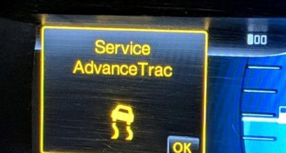 5 Reasons the Service AdvanceTrac Warning Light is On (And How to Reset It)