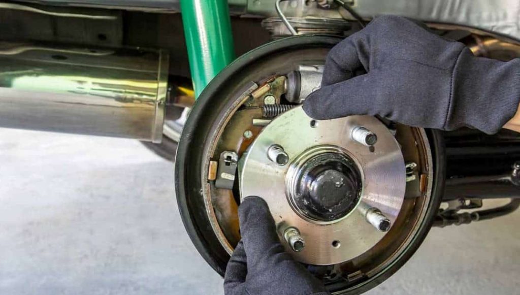 Should wheel bearings be replaced in pairs