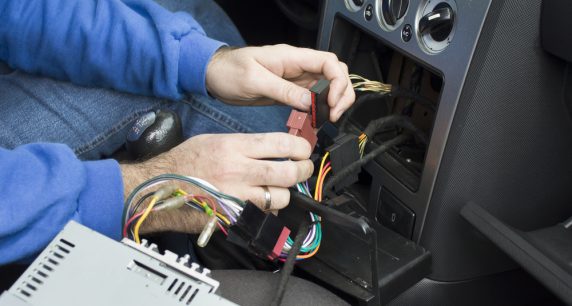The 5 Most Common Signs That Your Car’s Electrical System Is Failing