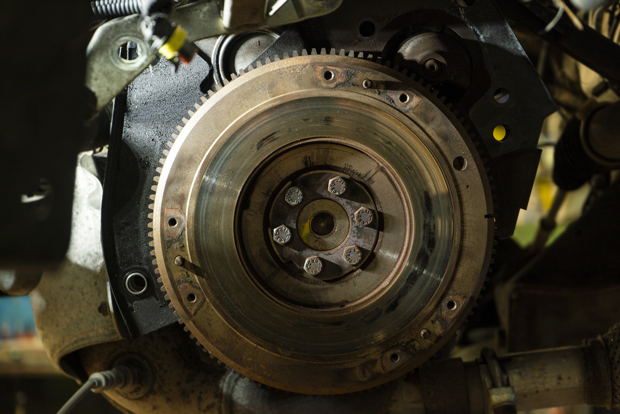 What is a fly wheel / flex plate