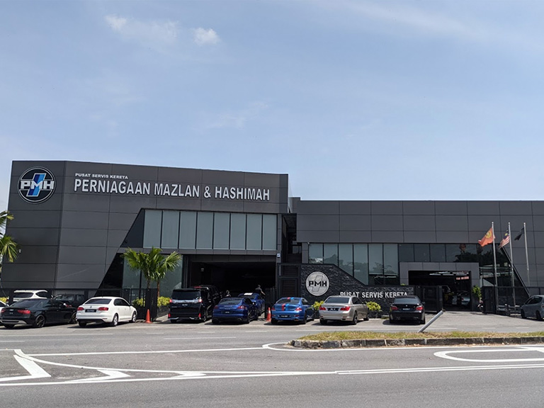 Perniagan Mazlan & Hashimah